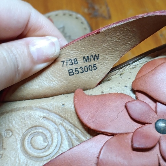 Born flower sandals size 7 - Picture 4 of 7